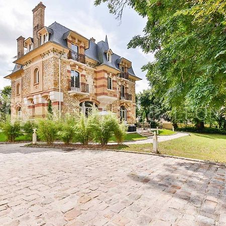 Bed and Breakfast Château de La Feuilleraie à Saint-Leu-la-Foret Extérieur photo